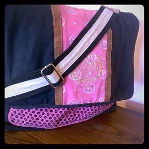 victoria secret PINK messenger bag